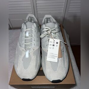Adidas Yeezy Boost 700 Low Salt - Size 11